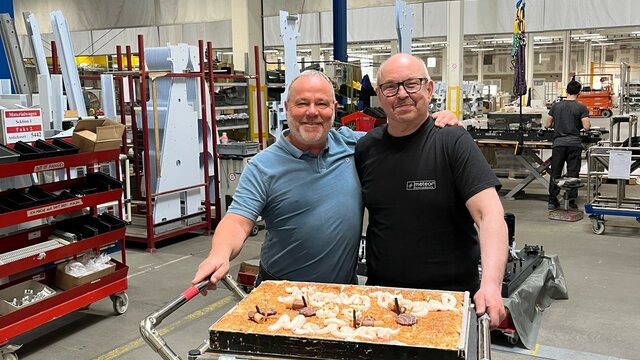 25-jährige Betriebszugehörigkeit - ein Grund zum Feiern in Aachen 25-jährige Betriebszugehörigkeit - ein Grund zum Feiern in Aachen